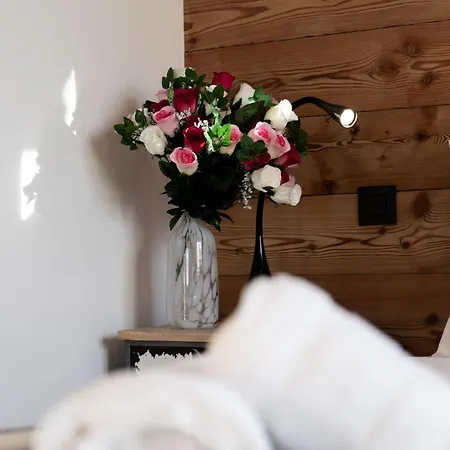 Arbois Elegance - Aux Pieds